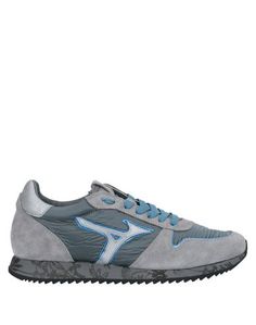 Низкие кеды и кроссовки Mizuno