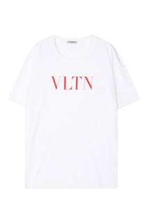Белая футболка с красным логотипом VLTN Valentino