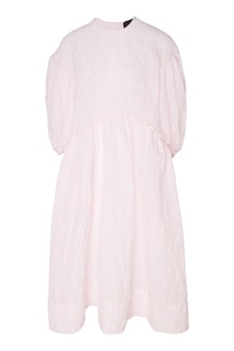 Светло-розовое платье объемного силуэта Simone Rocha