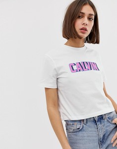 Короткая футболка с логотипом Calvin Klein - Белый