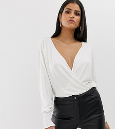 Боди с запахом, присборенными манжетами и открытой спиной ASOS DESIGN Tall - Кремовый