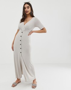 Платье макси с запахом на пуговицах ASOS DESIGN - Бежевый