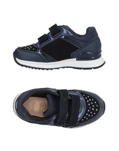 Низкие кеды и кроссовки Geox