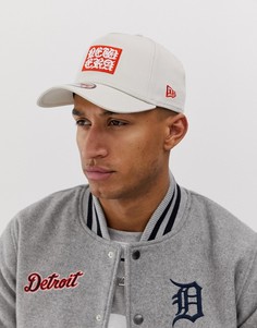 Светло-бежевая бейсболка с логотипом New Era 9Forty - Светло-бежевый