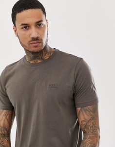 Футболка цвета хаки с небольшим логотипом на груди HUGO Dero - Зеленый