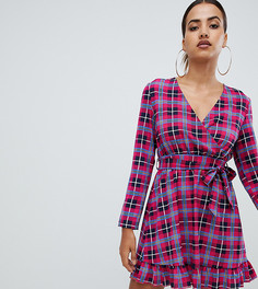 Розовое платье в клетку с запахом PrettyLittleThing - Розовый