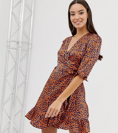 Атласное платье с запахом и леопардовым принтом Boohoo - Мульти