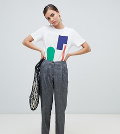 Серые брюки с узором в елочку Monki - Серый