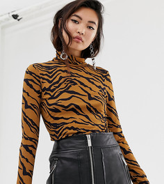 Топ с высоким воротом и тигровым принтом River Island - Коричневый