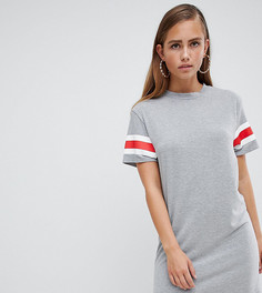 Платье-футболка с полосками на рукавах PrettyLittleThing - Серый