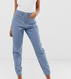 Светло-синие джинсы в винтажном стиле с завышенной талией и логотипом Missguided - Синий