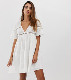 Белое свободное платье мини со вставками кроше PrettyLittleThing - Белый