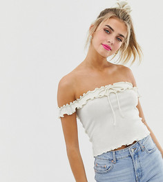 Кремовый топ в рубчик с открытыми плечами Bershka - Белый