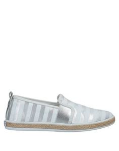Низкие кеды и кроссовки Guess