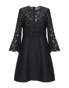 Короткое платье Valentino