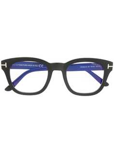 Аксессуары Tom Ford Eyewear