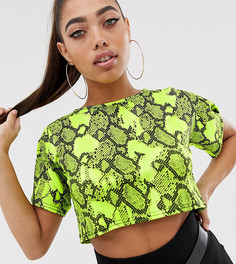 Укороченная футболка неонового цвета с принтом под змеиную кожу Boohoo - Мульти