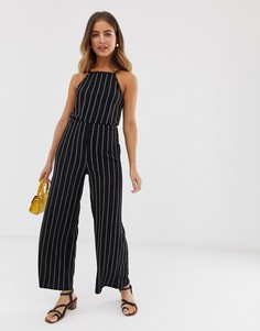 Черный комбинезон на бретельках Bershka - Черный