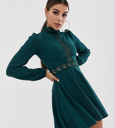 Зеленое короткое приталенное платье с высоким воротником и кружевной отделкой PrettyLittleThing - Зеленый