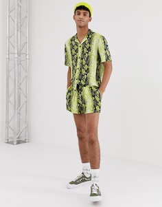 Желтые фестивальные шорты от комплекта со змеиным принтом Jaded London - Желтый