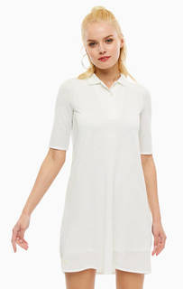 Белое платье с плиссированной спинкой Lacoste