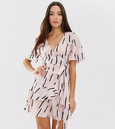 Розовое платье с запахом, абстрактным принтом и оборкой Boohoo - Мульти