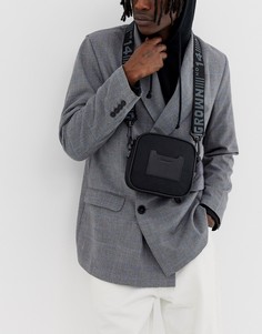 Черная сумка с надписью на ремешке ASOS DESIGN - Черный