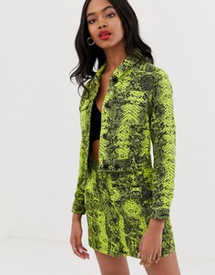 Джинсовая куртка со змеиным принтом лаймового цвета ASOS DESIGN - Зеленый