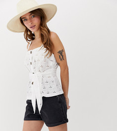 Топ с вышитыми пальмами и завязкой на талии ASOS DESIGN Petite - Черный