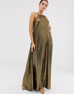 Платье макси с открытой спиной, эффектом металлик и оборкой ASOS DESIGN - Золотой