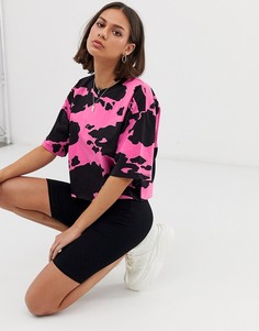 Укороченная свободная футболка с розовым пятнистым принтом ASOS DESIGN - Розовый