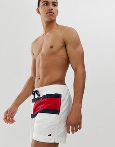 Белые шорты для плавания средней длины на шнурке со вставкой в виде флага Tommy Hilfiger - Белый