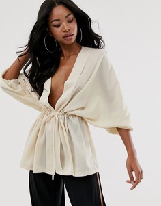 Бежевая блузка с глубоким вырезом и рукавами-кимоно PrettyLittleThing - Бежевый