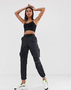 Черные брюки в стиле милитари с поясом Bershka - Черный