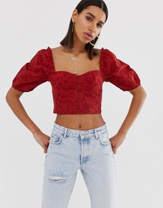 Красный кроп-топ с вышивкой ришелье Bershka - Красный