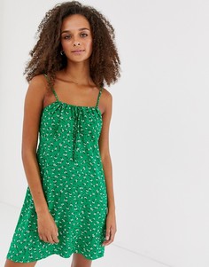 Зеленое платье с завязкой и сборками New Look - Кремовый