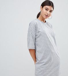 Полосатое платье-футболка в стиле оversize PrettyLittleThing - Серый