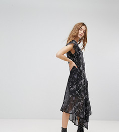 Прозрачное платье с космическим принтом и асимметричным подолом New Look - Темно-синий