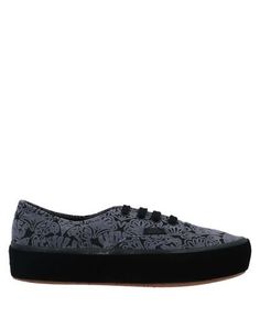 Низкие кеды и кроссовки Vans
