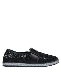 Низкие кеды и кроссовки Guess