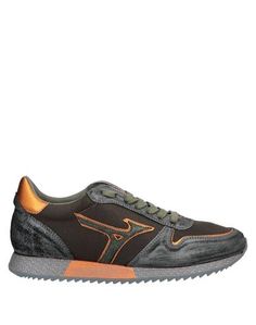 Низкие кеды и кроссовки Mizuno