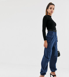 Темно-синие брюки-карго в стиле милитари с карманами и поясом с пряжкой Missguided - Темно-синий