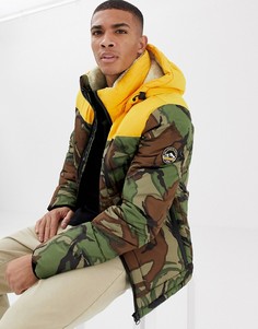 Дутая куртка с камуфляжным принтом Superdry Expedition - Зеленый