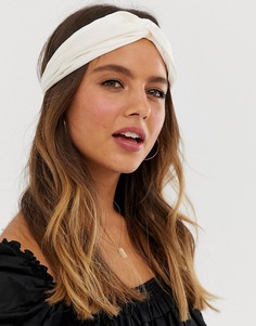 Кремовая повязка на голову с перекрутом ASOS DESIGN - Кремовый