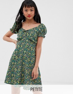 Платье с вырезом сердечком и цветочным принтом New Look Petite - Мульти