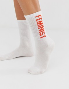 Белые спортивные носки с надписью Feminist Monki - Белый