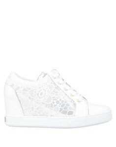 Низкие кеды и кроссовки Guess