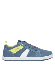 Низкие кеды и кроссовки Geox