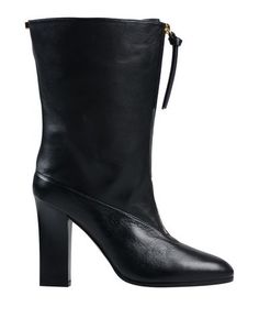 Полусапоги и высокие ботинки Stuart Weitzman