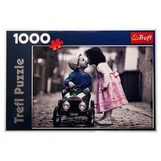 Пазл Trefl Первый поцелуй 10320